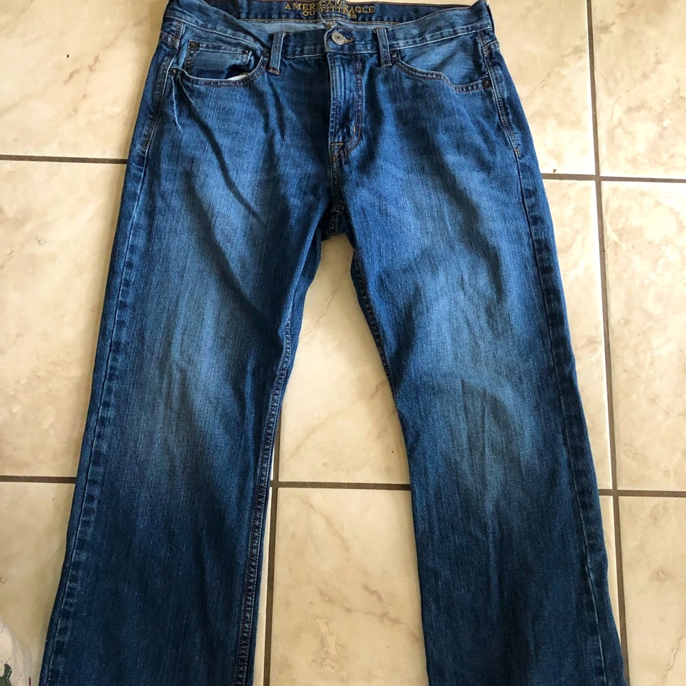 Low Waisted American Eagle Jeans